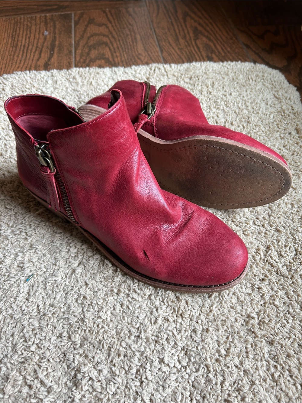 Gianni bini red leather booties size 8.5